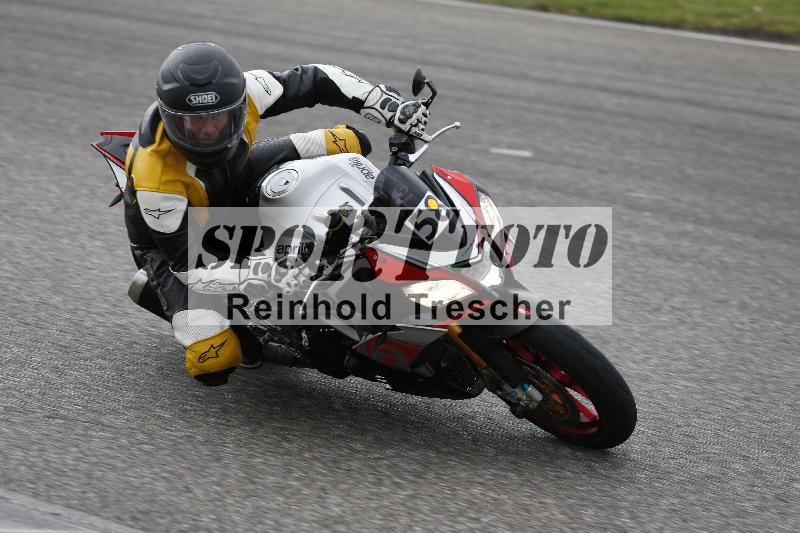 Archiv-2025/10 23.04.2025 Cornu Master School ADR/rot-rouge/58